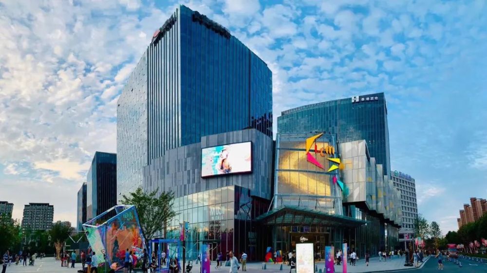 上海置地广场 一座刷爆朋友圈的经典商业地标，不止是情怀